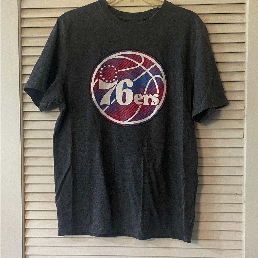 76ers Graphic T-Shirt